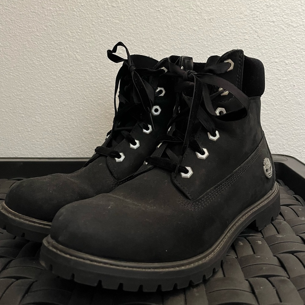 Women’s Black Timberland Boots
